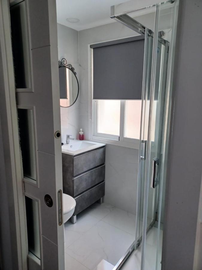 La Bella Malagueta Apartment Malaga Bagian luar foto